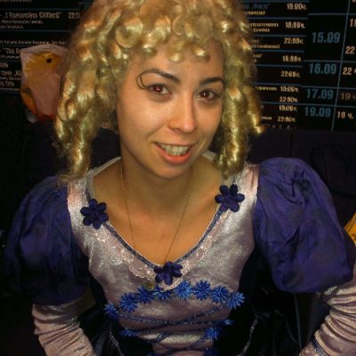 18022012501-PRINCESA-PERUKA,KORONKA,